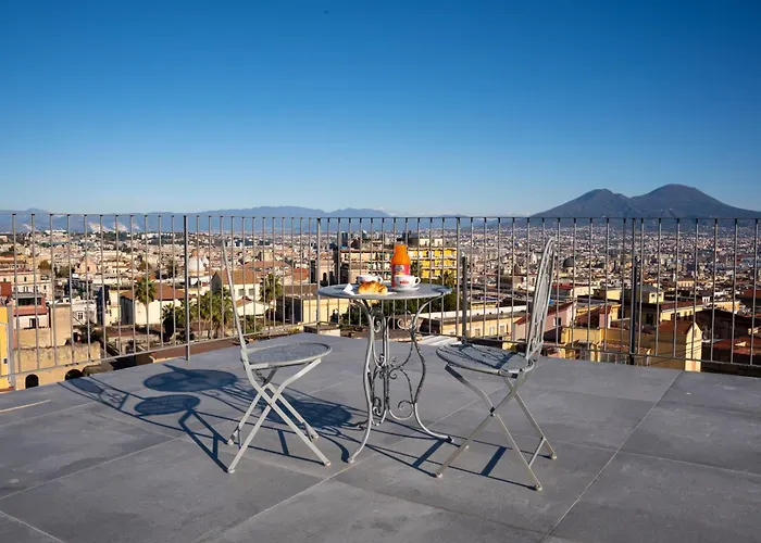 Na Bella Vista Rooftop-b&b بيت ضيافة نابولي
